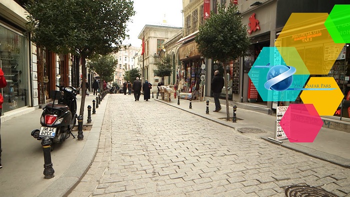 خیابان گالیپ دده استانبول در محله کاراکوی ، زیما سفر